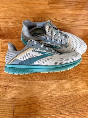Brooks Women's Anthem 5 Running Shoes Oyster/Gray/Porcelain